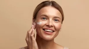6 лесни домашни рецепти за нощен крем за чиста кожа