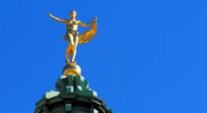 Фортуна: Богинята на късмета, изобилието и съдбата