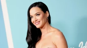 Кейти Пери ще лети в космоса