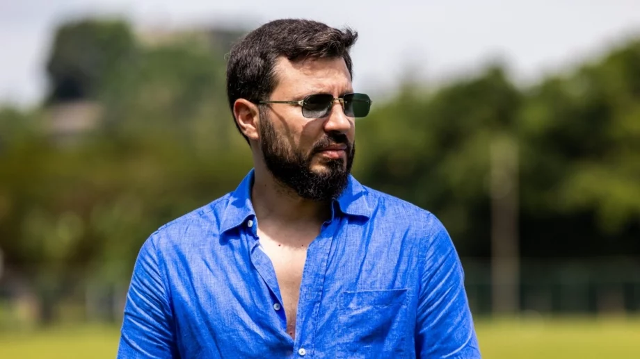 Вижте с коя се прибра Мартин Елвиса от Шри Ланка (СНИМКА)