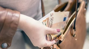 4 зодии, които са благословени с любов и пари