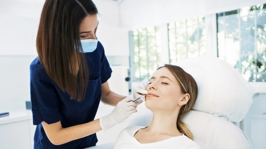 Опасните козметични процедури, които е по-добре да избягваме