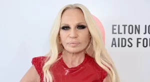 След 30 години: Донатела Версаче се оттегля като ръководител на Versace