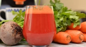 Това се случва с тялото ви, когато пиете на гладно сок от амла, цвекло и моркови