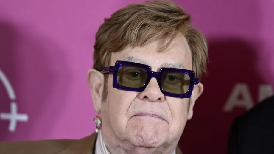 Елтън Джон се е сринал и плакал заради тази песен 