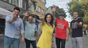 Mary Boys Band издава албумите си на плочи