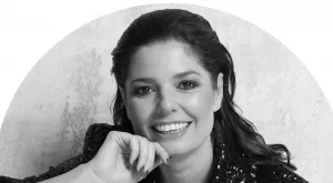 Алекс Сърчаджиева алармира: Използват образа ѝ за интернет измама (ВИДЕО)