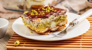 Неустоимо и лесно тирамису с шамфъстък (БЕЗ яйца)