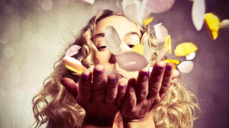 Намислете си число от 1 до 24 и вижте КЪСМЕТЧЕТО си за април 2025