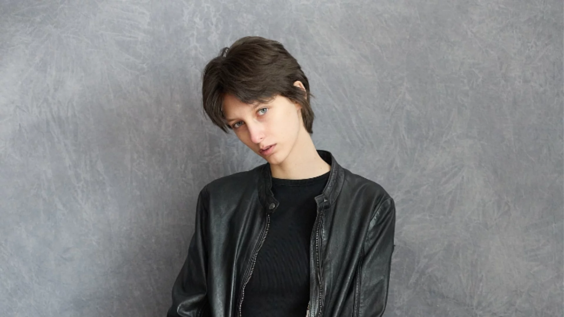 Българката, която покори световния моден подиум: Димана Сърменова пред Actualno.com