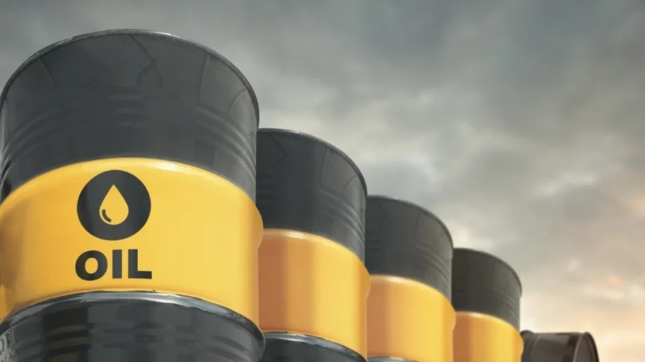 Цената на петрола е невиждана от месец