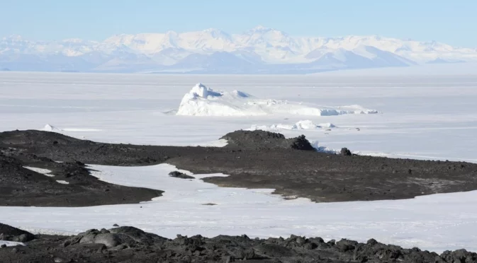 Премиерът на Канада: Никакво сътрудничество с Русия в Арктика!