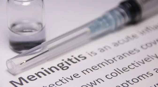 Менингококовата инфекция у починалото бебе е причинена от серотип, за който няма ваксина в ЕС 