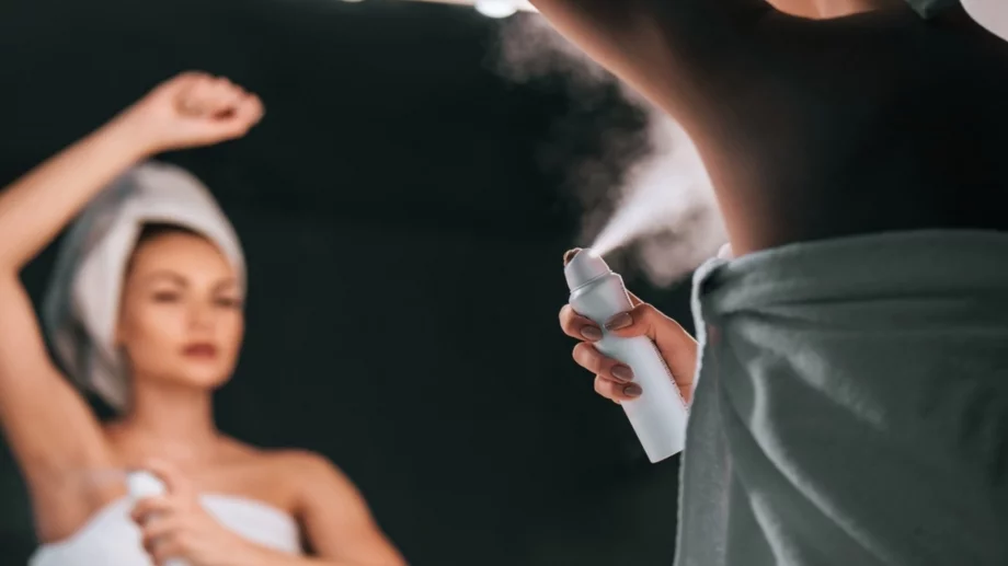 Използвате ли твърде много дезодорант? Ето какво казват дерматолозите