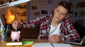 4 лесни начина да научите тийнейджър да борави с пари