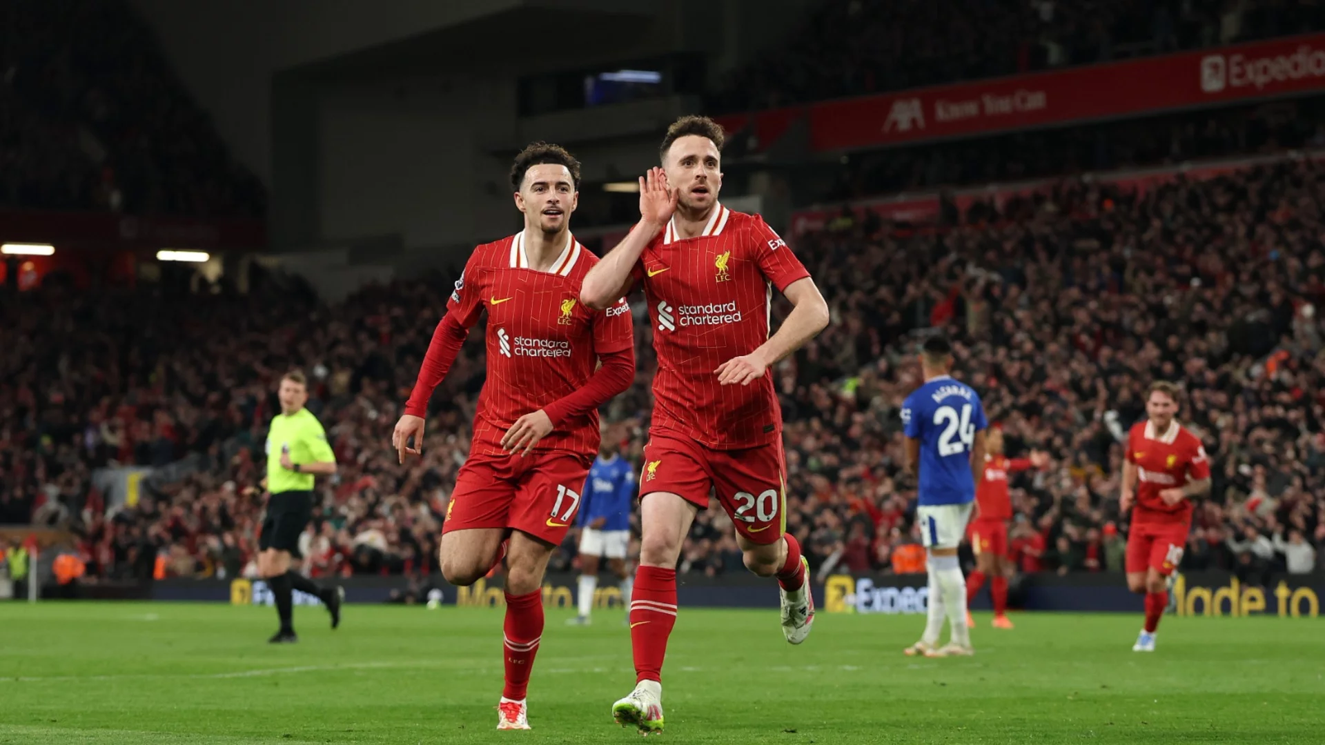 Ливърпул с шампионска победа във Висшата лига, изгонен от Юнайтед няма спирка