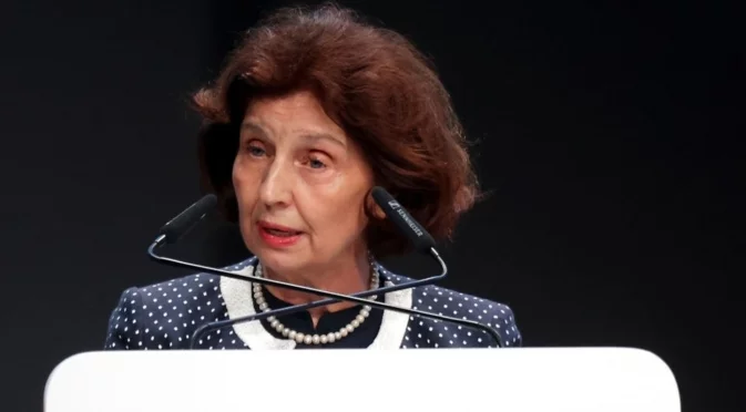 Силяновска благодари на Радев за помощта при трагедията в Кочани