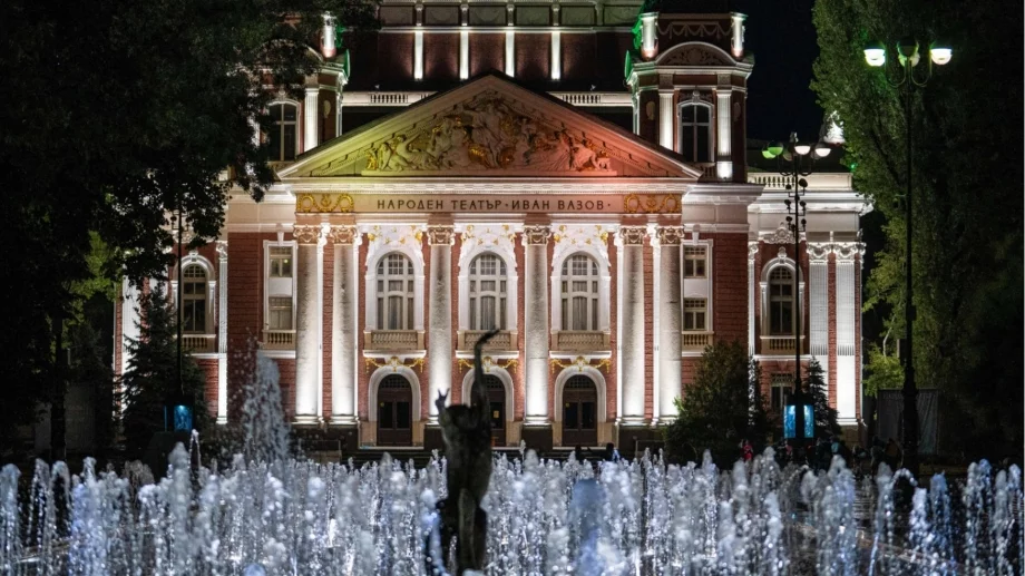 Изложба в Народния театър представя първото златно поколение актьори и актриси на България