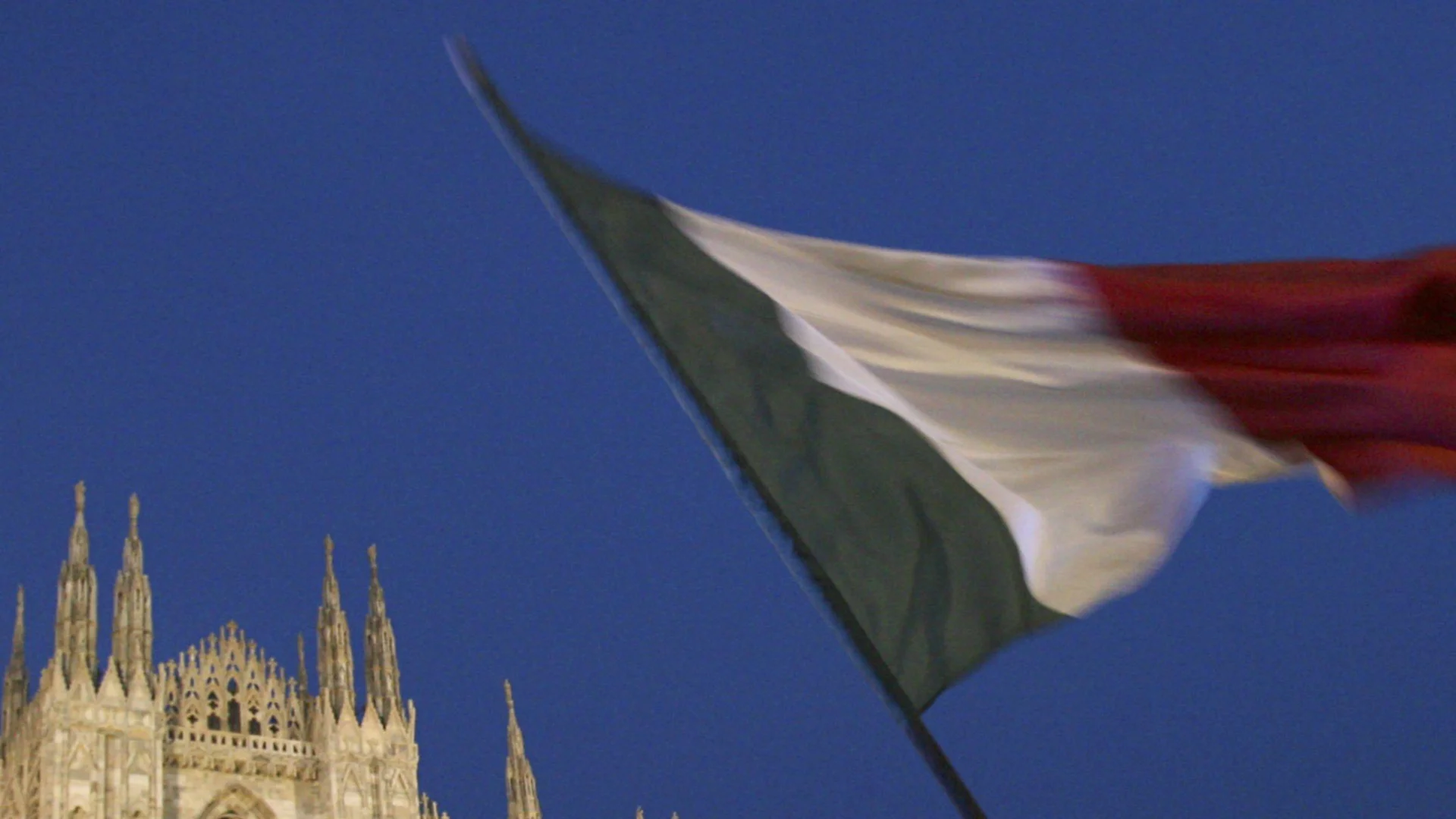 Хиляди протестират в Рим срещу превъоръжаването на Европа (ВИДЕА)