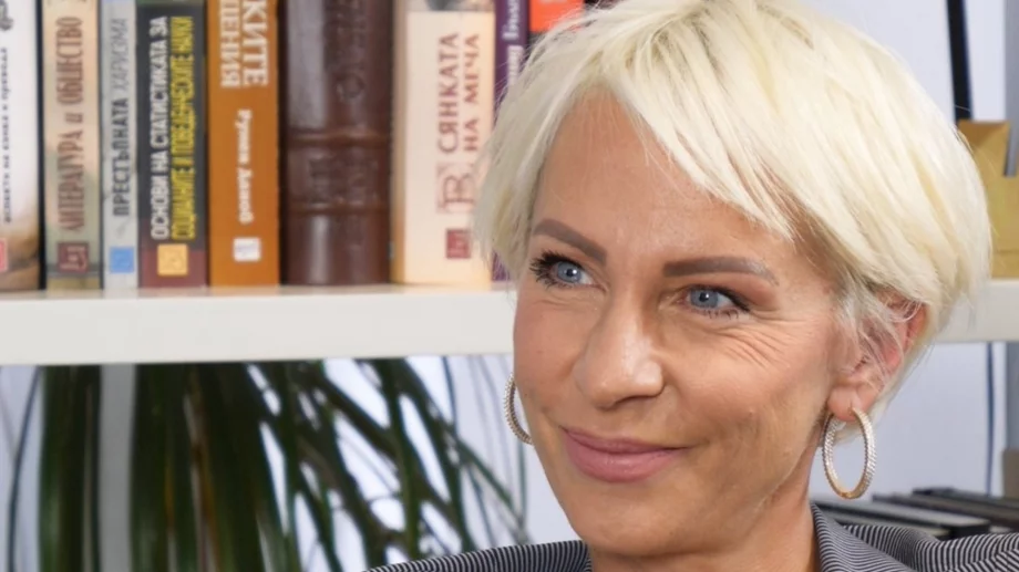 Можете ли да познаете Нана Гладуиш на тази СНИМКА?