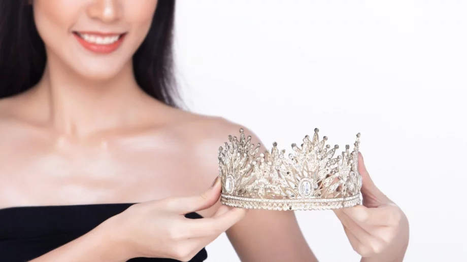 Повод за гордост: Българка спечели световен конкурс за красота (СНИМКИ)