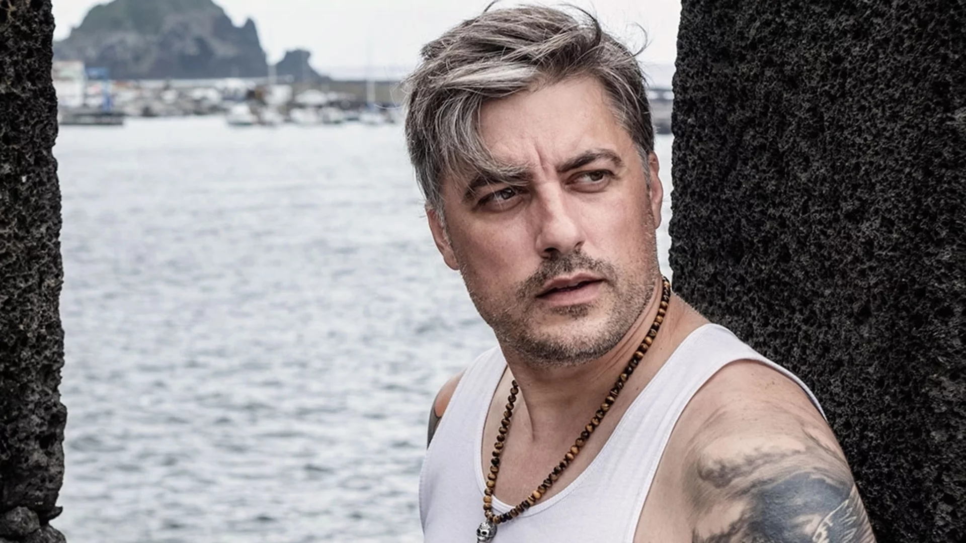 Живот и компас: Как пътува... Владо Карамазов