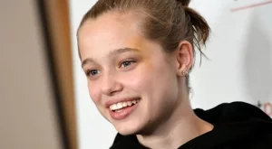 Шайло Джоли приключи с мъжкаранството, заприлича на майка си (СНИМКИ)