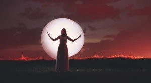 Розово пълнолуние на 13 април 2025: Какво ще донесе на всяка зодия