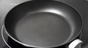 3 вида токсични съдове за готвене, които да избягвате