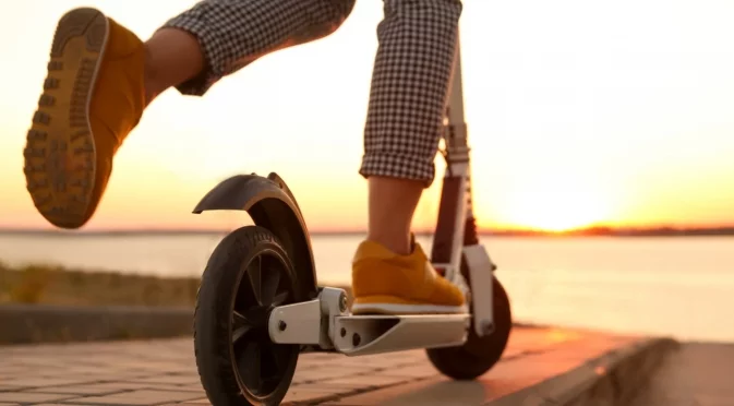 Жесток сблъсък: Момче е с фрактура на черепа след лудо каране на тротинетка