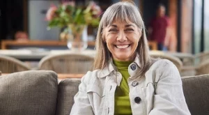 Цветове, които карат жените да изглеждат по-стари