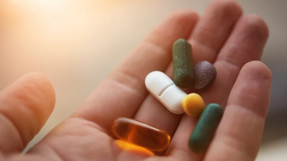 Какви витамини и други добавки НЕ трябва да се приемат заедно?​