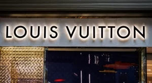 Louis Vuitton създаде чанта-великденско яйце от шоколад (ВИДЕО)