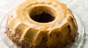 Не изхвърляйте козунаците: Рецепта за крем карамел с козунак