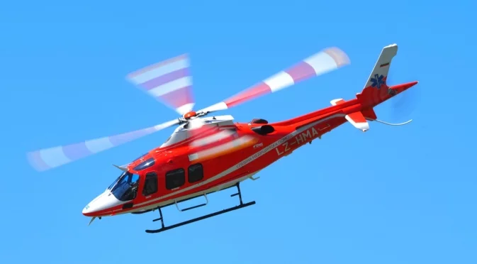 Ученик с тежка травма след падане от тротинетка, медицински хеликоптер го транспортира в София