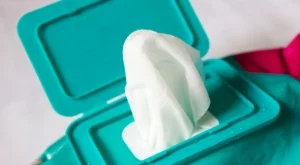 8 неща, които не трябва да почиствате с дезинфекциращи кърпички