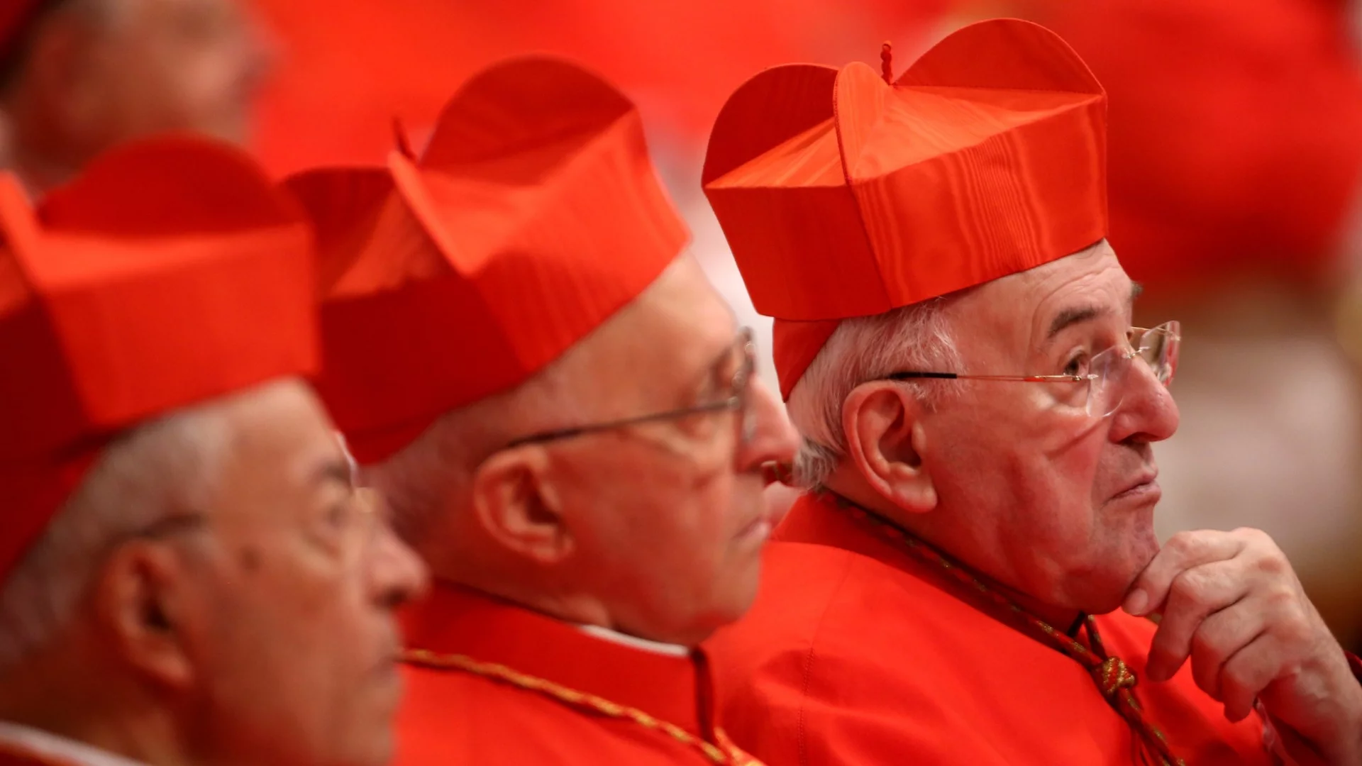 Кардиналите са вече в Рим: Кога започва конклавът? (ВИДЕО)