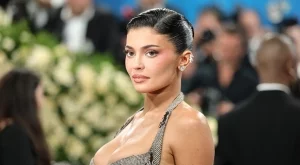 Кайли Дженър и Тимъти Шаламе дебютираха на червения килим (СНИМКА)