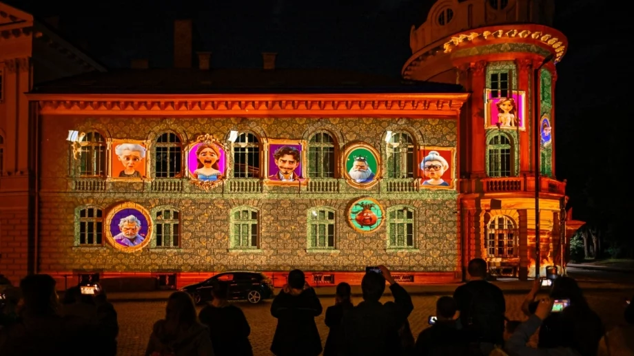 LUNAR 2025: Над 600 хиляди души изпълниха центъра на София за Фестивала на светлините