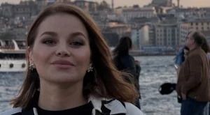 На косъм да загуби гласа си: Деси Слава е била оперирана