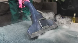 8 неща, които НЕ трябва да почиствате с парочистачка