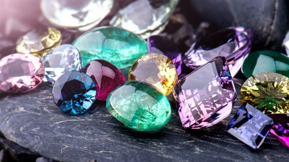 Какво означава вашият рожден камък (и как привлича изобилие)