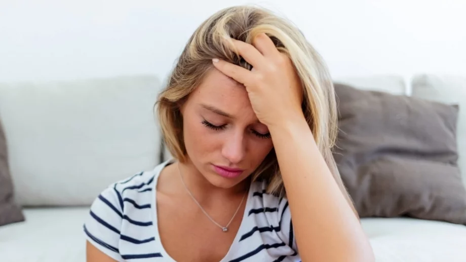 Защо момичетата с тревожност понякога се установяват във връзки