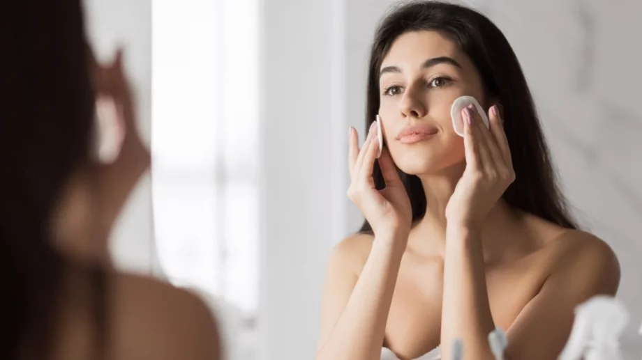 4 домашно приготвени тоника за стъклена кожа само с 2 съставки