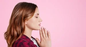 3 зодии, които са благословени с аури на светци