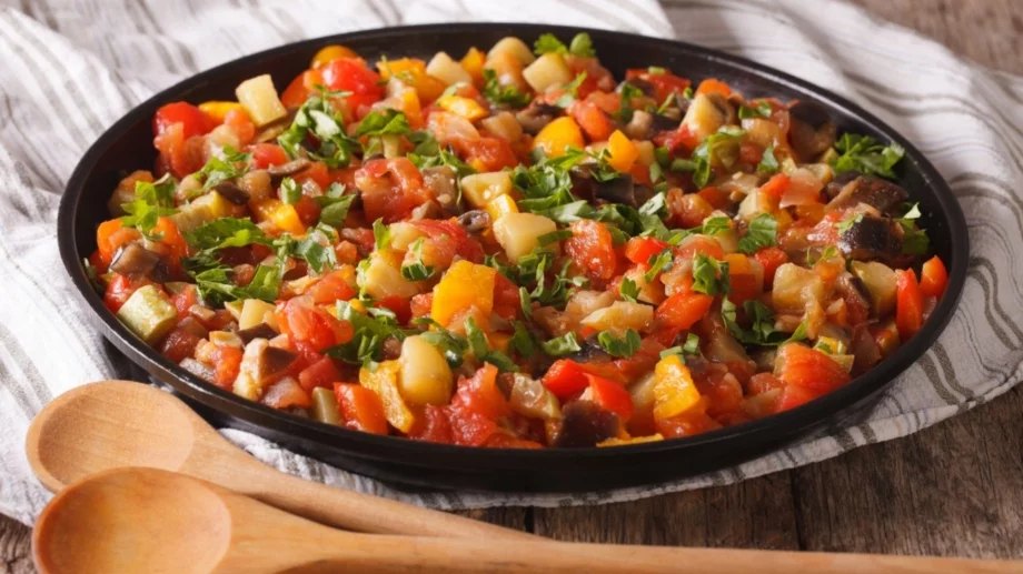 От тефтера на баба: Лятна манджа за нула време