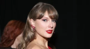 Тейлър Суифт изкупи правата върху целия си музикален каталог