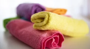Как да перете микрофибърни кърпи, за да не загубят магията си