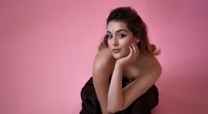 Край: Дъщерята на Гала напусна семейното жилище, ето защо (СНИМКА)