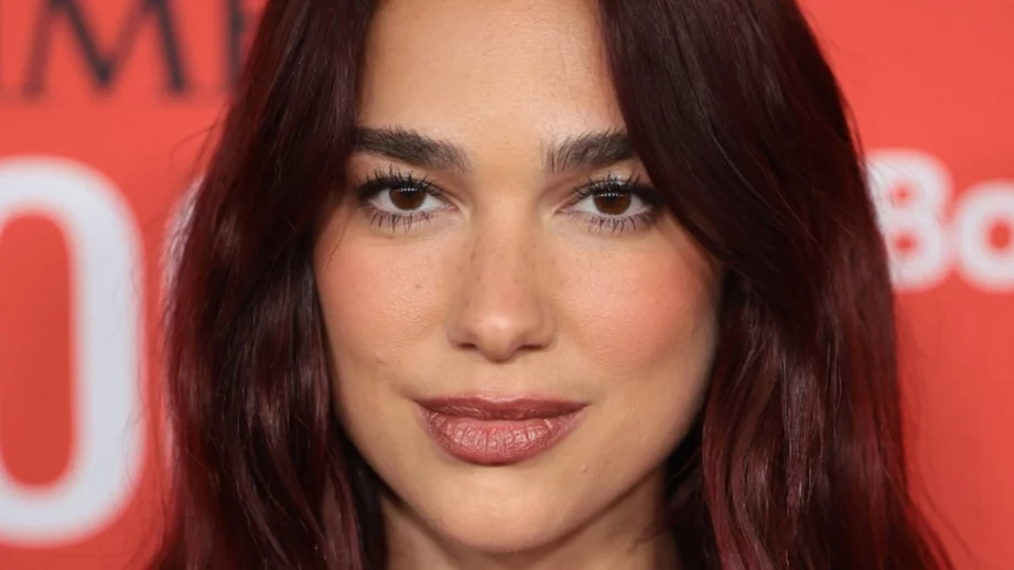 Дуа Липа потвърди: Да, сгодена съм!